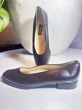 Bally is MURENE Dark Brown Leather Round-Toe Ballet Flats Made in France
